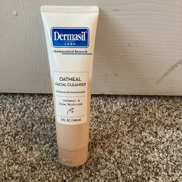 DERMASIL PHARMACEUTICAL RESEARCH OATMEAL FACIAL CLEANSER OATMEAL SNOW MUSHROOMS - Picture 2 of 3